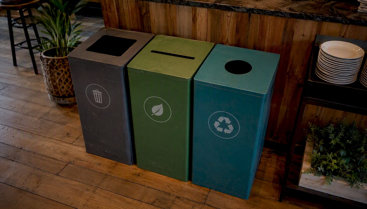 Inrichting van recycle- en gft-afvalbakken op evenementen